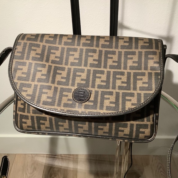 FENDI handbad, purse, bag - Picture 2 of 12